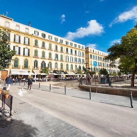 The 1St Corner Central Apartments Malaga Bagian luar foto