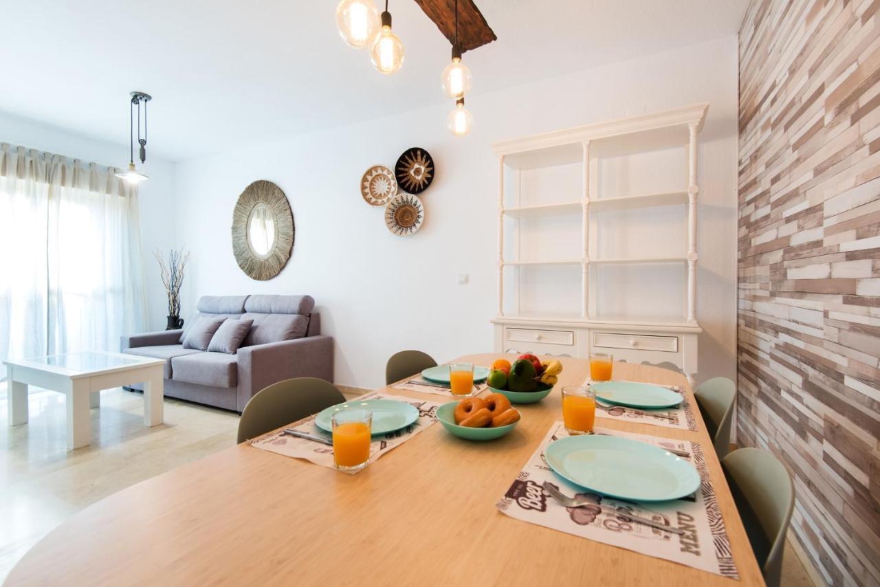 The 1St Corner Central Apartments Malaga Bagian luar foto