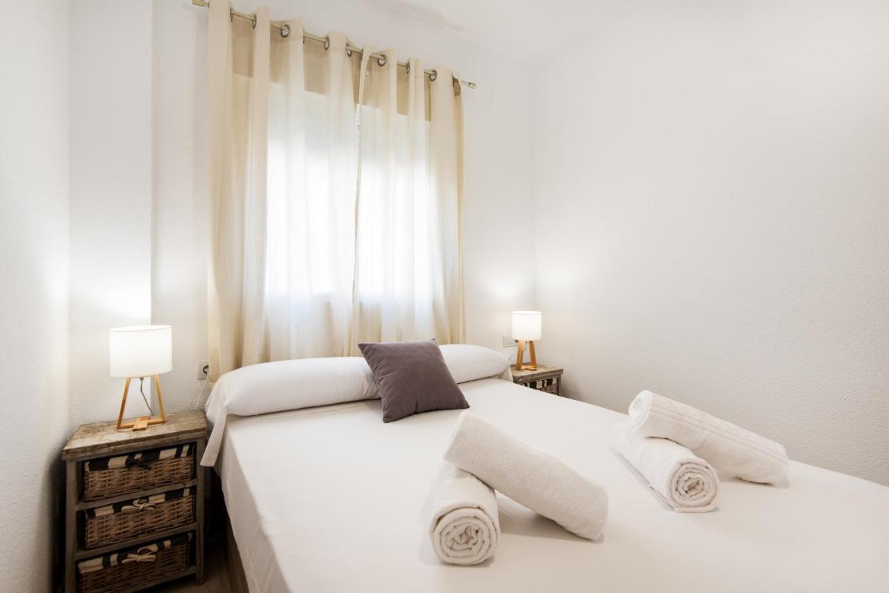 The 1St Corner Central Apartments Malaga Bagian luar foto