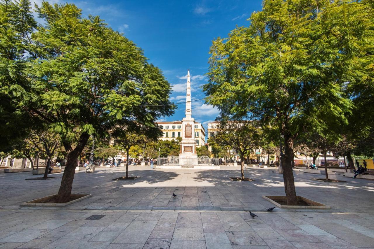 The 1St Corner Central Apartments Malaga Bagian luar foto