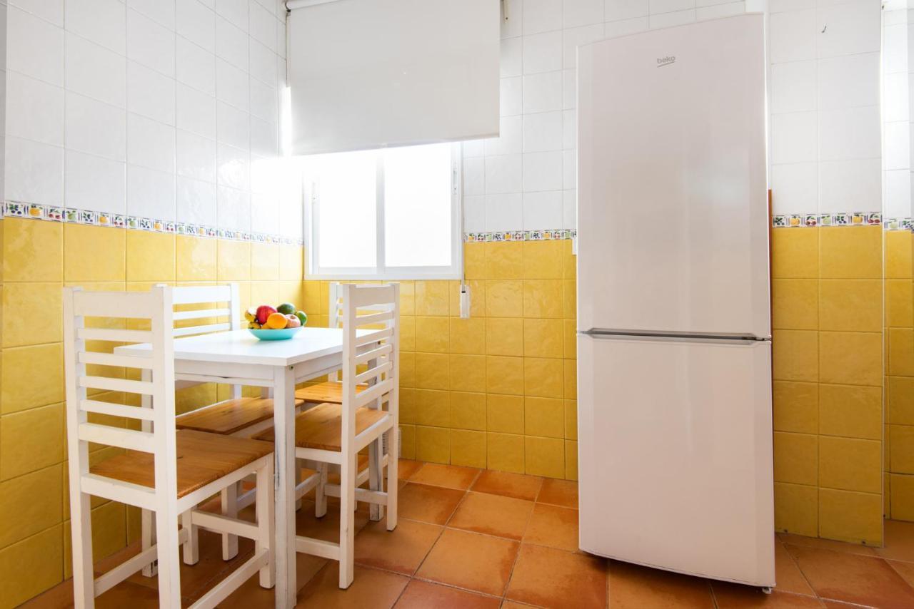 The 1St Corner Central Apartments Malaga Bagian luar foto